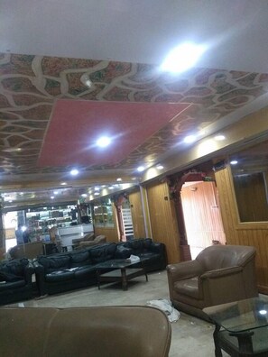 Khu tiếp khách ở sảnh