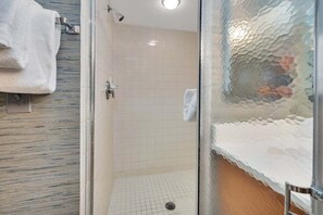 Shower, towels