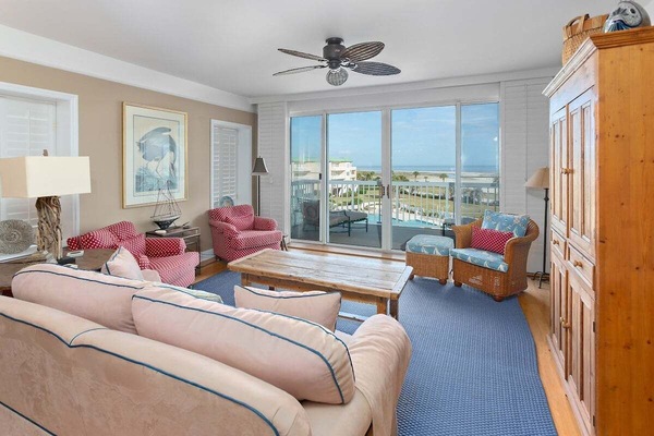 Saint Simons Grand 304 - Living Space