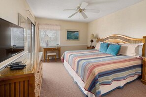 2 bedrooms, iron/ironing board, free WiFi, bed sheets - Oceanfront Condominium with Balcony, Pool and Boar (Saint Simons Island)