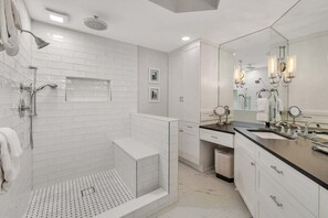 Douche, serviettes fournies