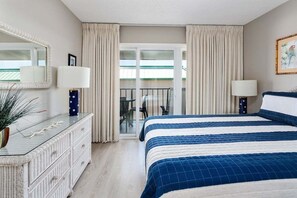 2 bedrooms, iron/ironing board, free WiFi, bed sheets - Perfect Beachfront Condo with Direct Ocean View (Saint Simons Island)