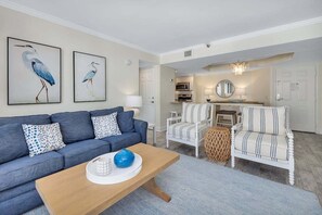 TV - Only Steps from the Beach! Oceanfront Condo! (Saint Simons Island)
