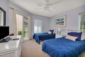 2 bedrooms, iron/ironing board, free WiFi, bed sheets - Oceanfront and Great Amenities! (Saint Simons Island)