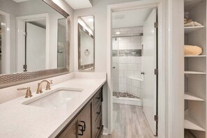 Shower, towels