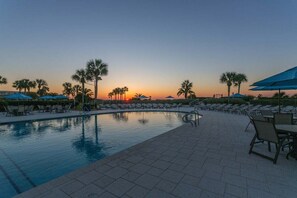 Pool - Spacious, Oceanfront Condominium (Saint Simons Island)
