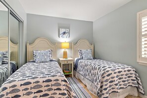 2 bedrooms, iron/ironing board, WiFi (free), bed sheets - Bring Your Pet to The Beach! Oceanfront Condo (Saint Simons Island)