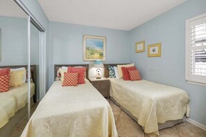 2 bedrooms, iron/ironing board, free WiFi, bed sheets - Bring Your Pet to The Beach! Oceanfront Condo (Saint Simons Island)