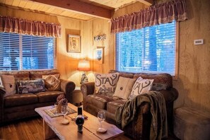 Televisie en een open haard