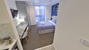 1 bedroom, desk, iron/ironing board, free WiFi