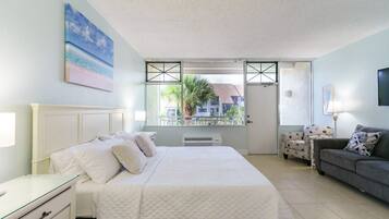 1 bedroom, iron/ironing board, travel cot, WiFi