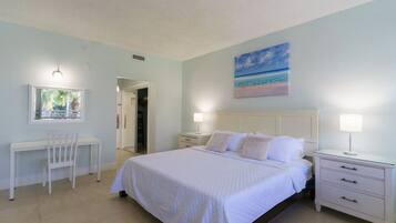 1 bedroom, iron/ironing board, travel crib, WiFi