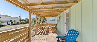 Beach Cottage - excellent Gulf Shores location with easy beach access