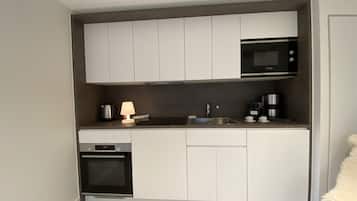 Panoramic Apartment, 2 Bedrooms, Non Smoking | Private kitchen | Fridge, microwave, oven, stovetop