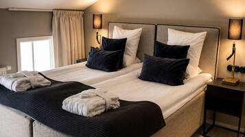 Standard Double or Twin Room | Hypo-allergenic bedding, desk, laptop workspace, free WiFi