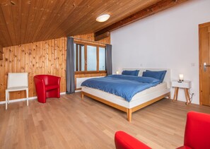 3 bedrooms, iron/ironing board, travel crib, free WiFi - "Fledermaus" An apartment for 7 people (Aeschlen ob Gunten)