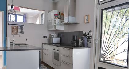 Entire house - 2 double bedrooms