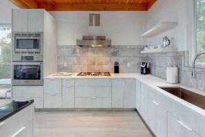Fridge, microwave, oven, stovetop - Sky-High Mountain Luxury w/ Jaw dropping Views (Candler)