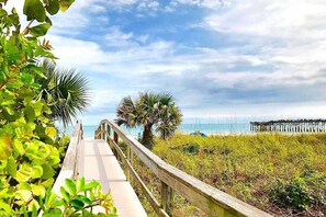 Beach - The Pier- Weddings, Reunions & Large Groups (Cocoa Beach)