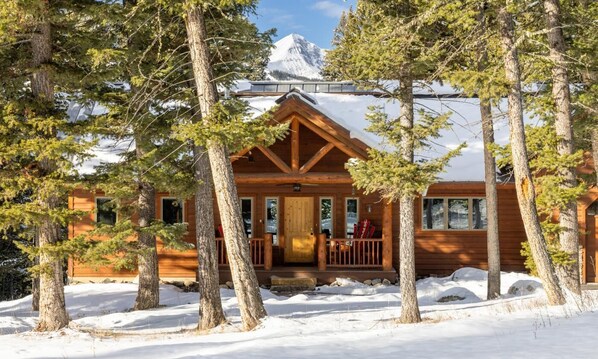 المنشأة من الخارج