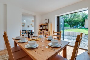 Dining - 4 Bed in Mortehoe (oc-sthrow) (Mortehoe)