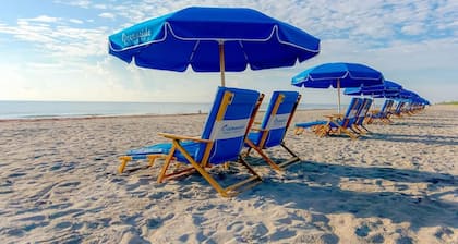 ⭐Only 5 Minutes To Beach ⭐ Downtown, Fast Wi-fi, Free Parking, Outdoor Grill