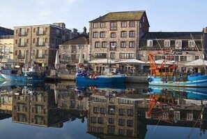 Talo (4 Bedrooms) | Sisätilat