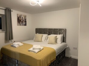 Apartment (2 Bedrooms) | Interior - Harmony Court by Pureserviced (Plymouth)