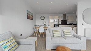 House (4 Bedrooms) | Interior - Harmony Court by Pureserviced (Plymouth)