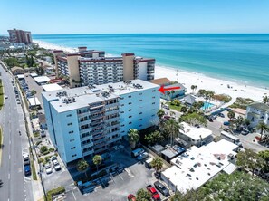 Unclassified image, 2 of 47, button - Sunny Retreat on Pristine Beach | Redington Shores (Redington Shores)