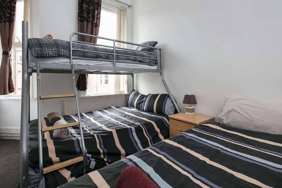 Free WiFi, bed sheets
