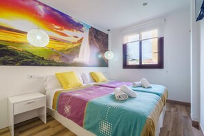 5 slaapkamers, een strijkplank/strijkijzer, beddengoed