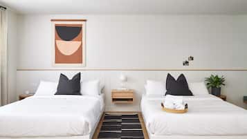 Couple of Queens | Literie de qualité, espace de travail pour ordinateurs portables