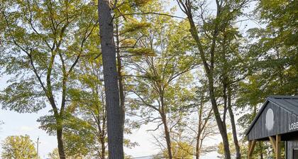 Somewhere Inn Calabogie