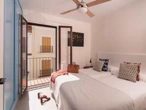 4 Schlafzimmer, Bügeleisen/Bügelbrett, Internetzugang, Bettwäsche