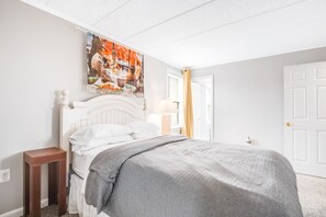 2 bedrooms, Internet, bed sheets