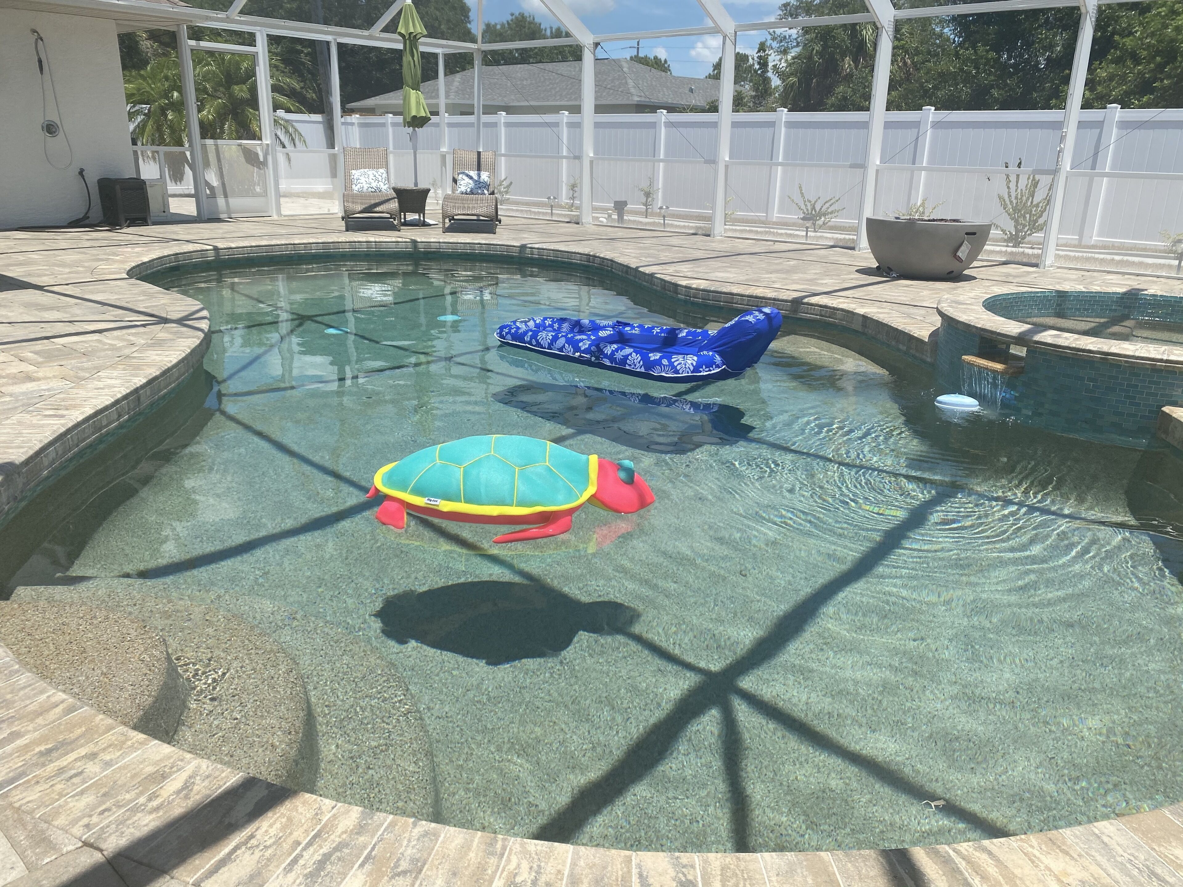 Contemporary Villa w/Gorgeous Pool, 5mi from Beach