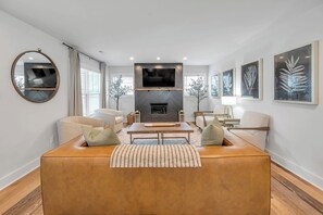 TV, fireplace, table football - Hot Tub | Close to Downtown | Game Room | Fire Pit | (Lexington)