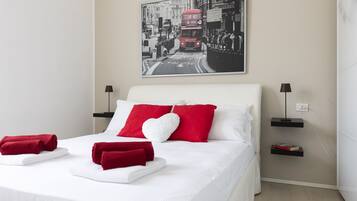 Apartamento luxo, 1 quarto | 1 quarto, escrivaninha, ferros/tábuas de passar roupa, Wi-Fi de cortesia