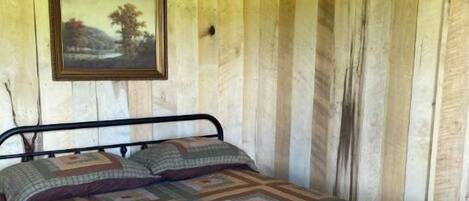 1 bedroom, in-room safe, free WiFi, bed sheets