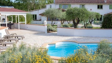 Alberca al aire libre