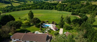 Au Temps Suspendu - Large Gîte 16 People - Pyrenees