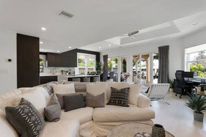 Smart-TV, Computerbildschirme, Drucker