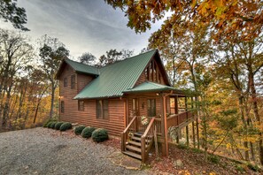 Exterior - Peaceful Mtn. View Cabin w/ Hot Tub & Fire Pit, 3 mi. To Town (Blue Ridge)