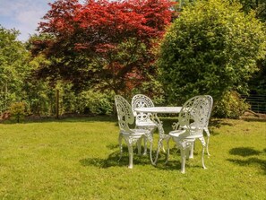 Afternoon tea or reading area, bottom lawn