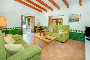 TV, fireplace, table tennis