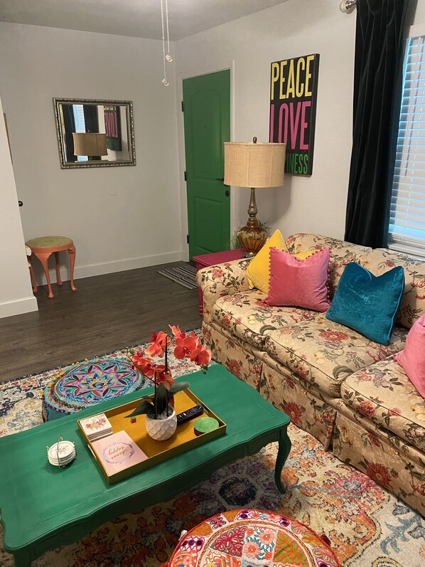 Smart TV - The Jazzy Place (Copperas Cove)