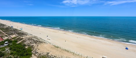 Platja a a prop
