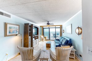 TV, DVD player - Oceanfront condo with stunning view, large balcony, AC, WiFi & shared pool (Ocean City)