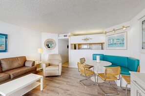 Unclassified image, 5 of 18, button